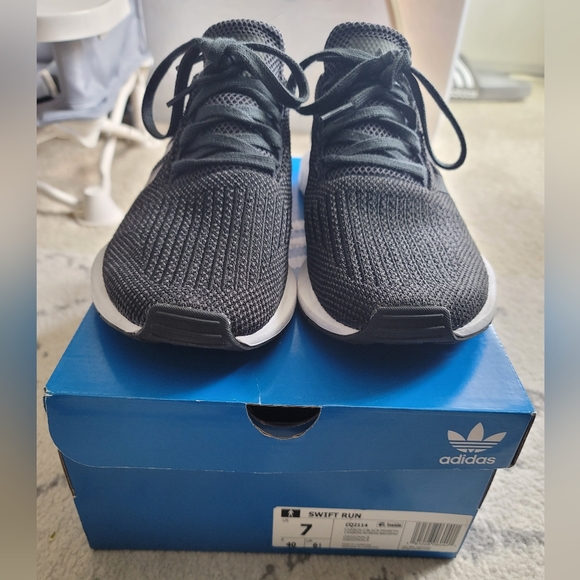 Adidas Swift Run men's 7 - Picture 6 of 6
